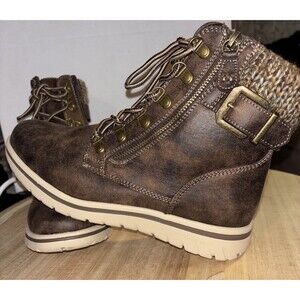 Cliffs by White Mountain Women's Boots Hearty Dark Brown Sweater 8 M